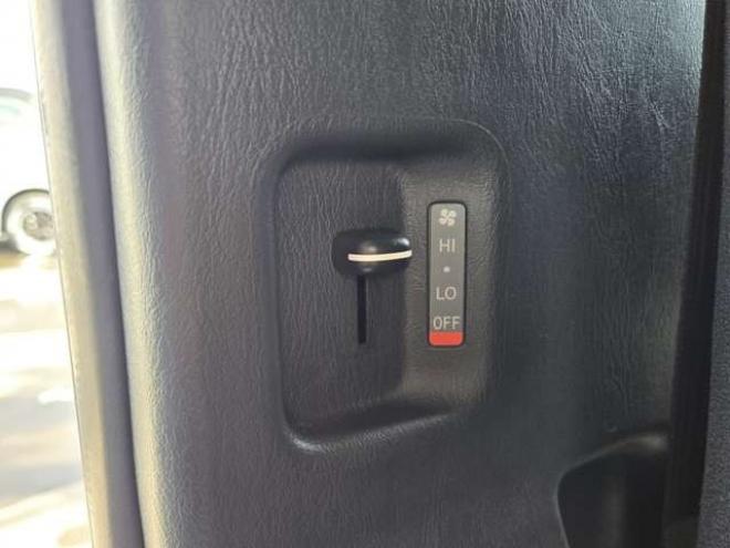 ハイエースバン3.0 スーパーGL ロング ディーゼルターボ 4WD　寒冷地仕様　プッシュスタート　スマートキー　リアヒーター&リアクーラー　LEDヘッドライト　フロントフォグランプ　 バックカメラ　ステアリングスイッチ　パワーヒート　純正ナビ　フルセグTV　レーダー探知機 3000