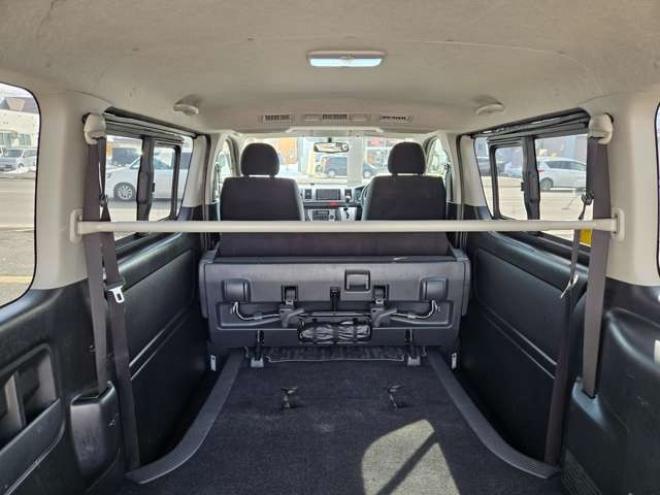 ハイエースバン3.0 スーパーGL ロング ディーゼルターボ 4WD　寒冷地仕様　プッシュスタート　スマートキー　リアヒーター&リアクーラー　LEDヘッドライト　フロントフォグランプ　 バックカメラ　ステアリングスイッチ　パワーヒート　純正ナビ　フルセグTV　レーダー探知機 3000