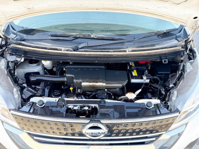 デイズルークス660ハイウェイスターXターボ 4WD　ローンが不安な方＜優遇ローン＞　寒冷地仕様　ワンオーナー　純正ナビTV 4WD 660 5Dr