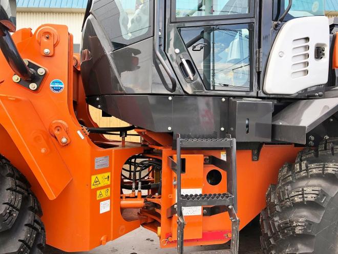 ホイールローダ日立　中古　ZW100-6　建機