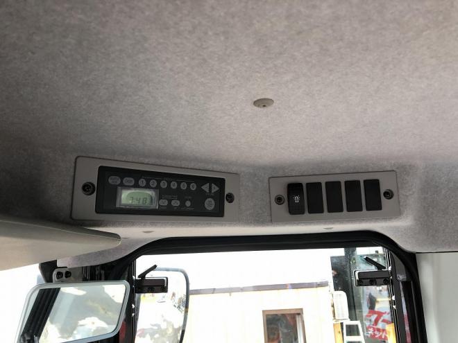 ホイールローダ日立　中古　ZW100-6　建機