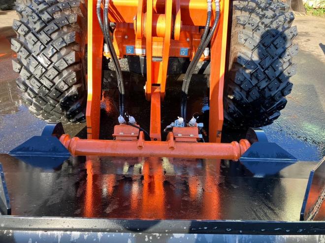 ホイールローダ日立　中古　ZW80S-5B　建機