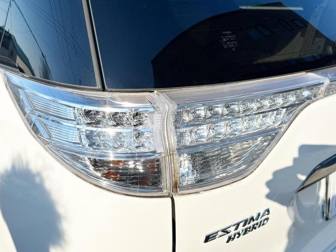 エスティマハイブリッドハイブリッド2.4X 4WD　ローンが不安な方＜優遇ローン＞　本州仕入　寒冷地仕様 フルエアロ　社外ナビ 4WD 2400 5Dr