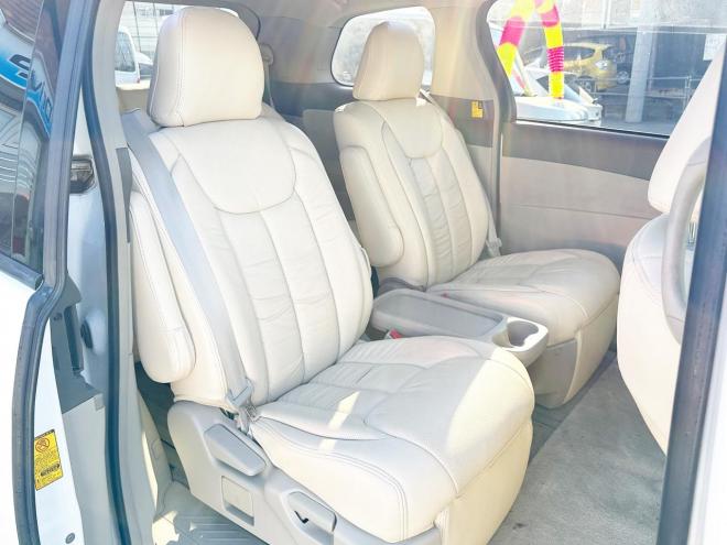 エスティマハイブリッドハイブリッド2.4X 4WD　ローンが不安な方＜優遇ローン＞　本州仕入　寒冷地仕様 フルエアロ　社外ナビ 4WD 2400 5Dr