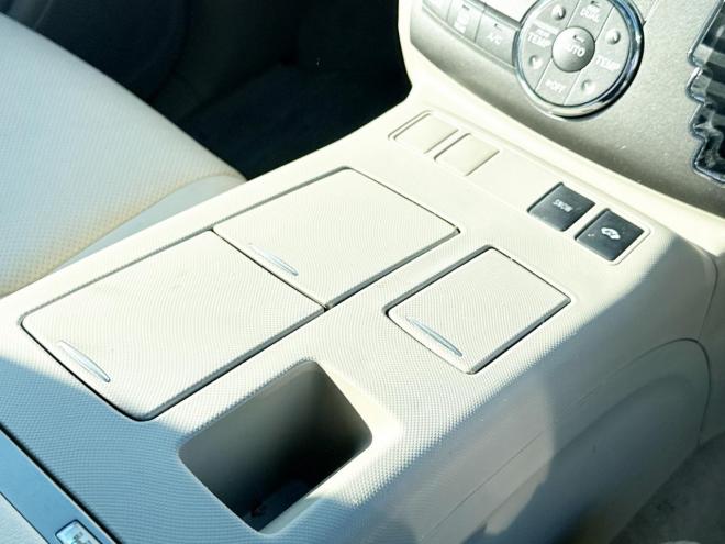 エスティマハイブリッドハイブリッド2.4X 4WD　ローンが不安な方＜優遇ローン＞　本州仕入　寒冷地仕様 フルエアロ　社外ナビ 4WD 2400 5Dr