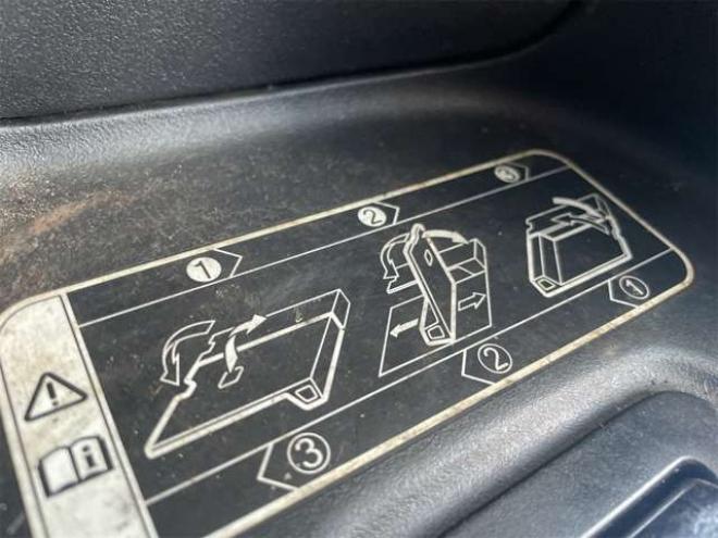 フリードスパイク1.5 G ジャストセレクション 4WD　新在　庫　限定　プ　ライス 4日5日マデ限定 1500