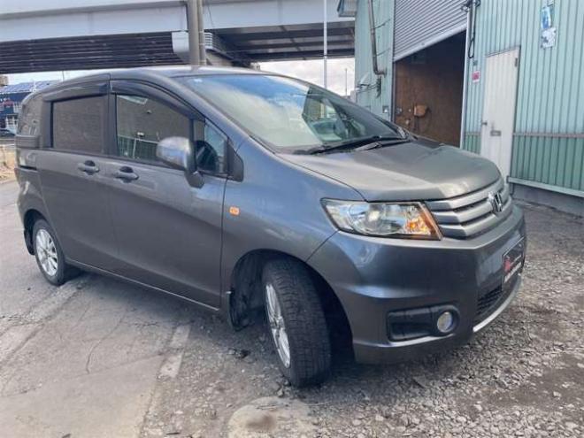 フリードスパイク1.5 G ジャストセレクション 4WD　新在　庫　限定　プ　ライス 4日5日マデ限定 1500