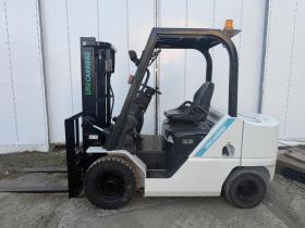 フォークリフト　サイドシフト付き！ユニキャリア FD25T5 2.5トンディーゼル AT車