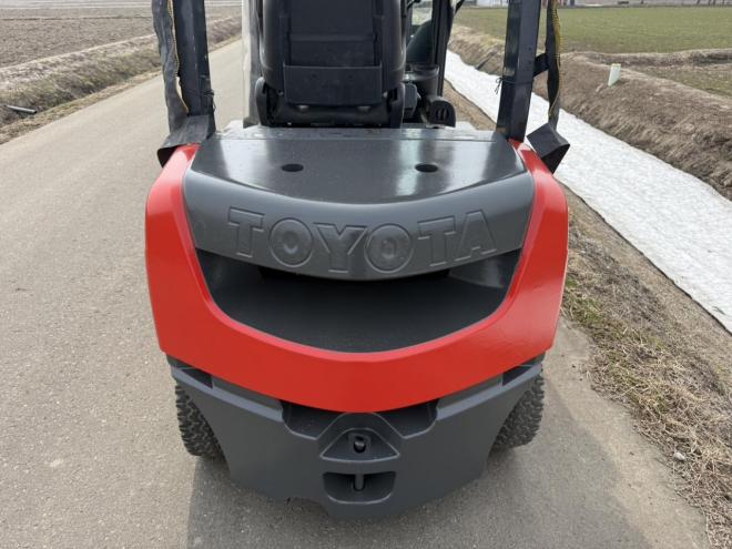 フォークリフトトヨタ 02-8FD25 2.5トン ディーゼル ヒンジ付き ダブルタイヤ