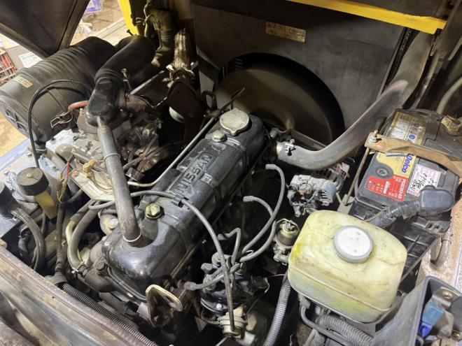 フォークリフト全塗装済！ヒンジ付き TCM FG20N16 2トンガソリン ダブルタイヤ