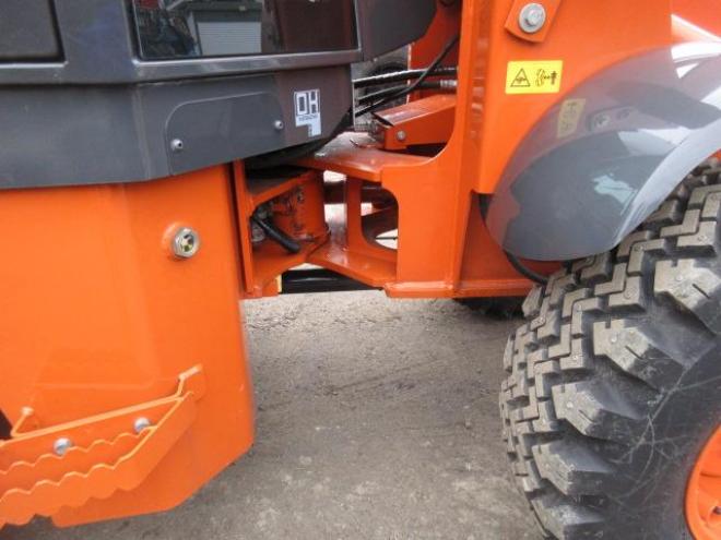 ホイールローダ日立ZW30-5B 4WD　 4WD 2Dr