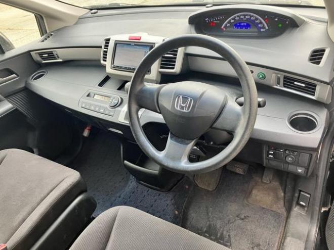 フリードGエアロ 4WD 1500 ５Dr