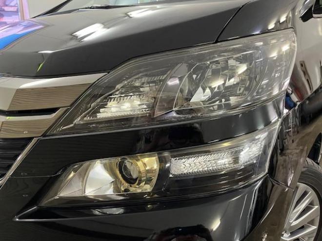 ヴェルファイア２．４Ｚ　ゴールデンアイズ　後期型　禁煙車　両側パワースライドドア　パワーバックドア　純正ハーフレザーシート　純正１８インチＡＷ　社外１６ＡＷ＋スタッドレスタイヤ付　ＨＩＤヘッドライト　クルーズコントロール　前後ソナー　ＥＴＣ 4WD 2400 5Dr