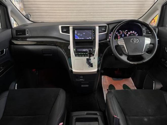 ヴェルファイア２．４Ｚ　ゴールデンアイズ　後期型　禁煙車　両側パワースライドドア　パワーバックドア　純正ハーフレザーシート　純正１８インチＡＷ　社外１６ＡＷ＋スタッドレスタイヤ付　ＨＩＤヘッドライト　クルーズコントロール　前後ソナー　ＥＴＣ 4WD 2400 5Dr