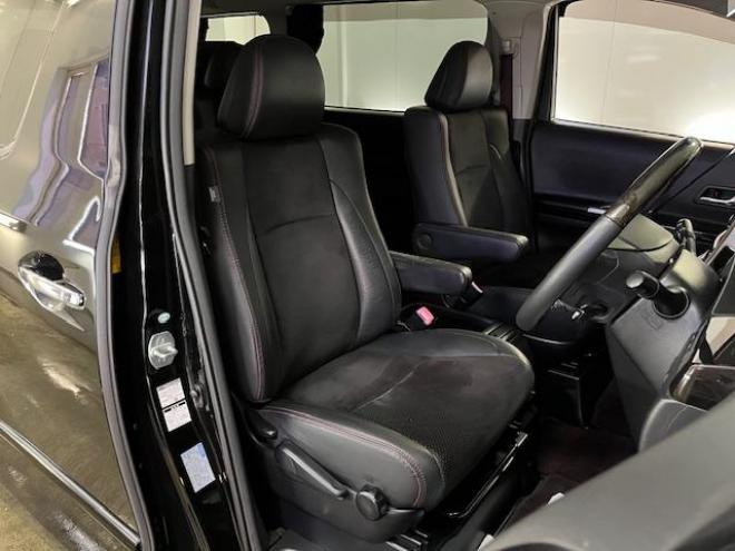 ヴェルファイア２．４Ｚ　ゴールデンアイズ　後期型　禁煙車　両側パワースライドドア　パワーバックドア　純正ハーフレザーシート　純正１８インチＡＷ　社外１６ＡＷ＋スタッドレスタイヤ付　ＨＩＤヘッドライト　クルーズコントロール　前後ソナー　ＥＴＣ 4WD 2400 5Dr