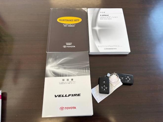 ヴェルファイア２．４Ｚ　ゴールデンアイズ　後期型　禁煙車　両側パワースライドドア　パワーバックドア　純正ハーフレザーシート　純正１８インチＡＷ　社外１６ＡＷ＋スタッドレスタイヤ付　ＨＩＤヘッドライト　クルーズコントロール　前後ソナー　ＥＴＣ 4WD 2400 5Dr