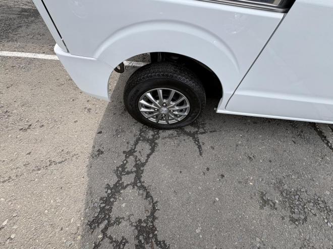 エブリィEVERY VAN 4WD JION TURBO寒冷地仕様　リアヒーター　本州仕入　フォグランプ　DVDプレイヤー　バイザー　アルミ　エンジンオイル交換　スタットレス付　全磨き済み 4WD 660 ５Dr