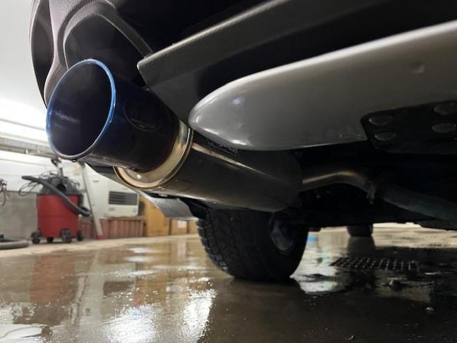 レヴォーグ１．６ＧＴアイサイト　Ｓスタイル　本州仕入　禁煙車　ＳＴｉスポイラー＆リアディフューザー　柿本２本出しマフラー　ＶＥＮＥＳ１８インチＡＷ　アイサイト＆レーダークルーズコントロール　カロッツェリアナビ　地デジ　Ｂｌｕｅｔｏｏｔｈ　ＥＴＣ 4WD 1600 5Dr