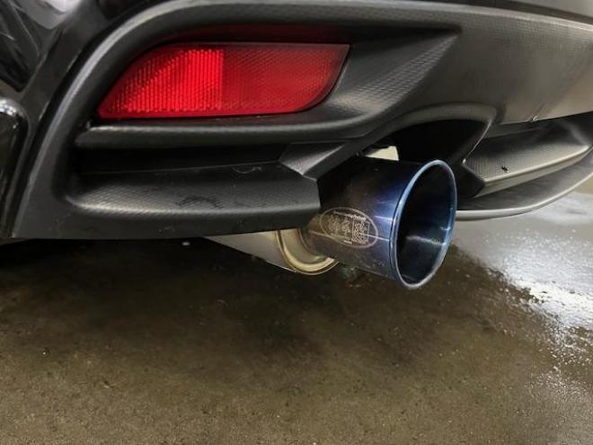 レヴォーグ１．６ＧＴアイサイト　Ｓスタイル　本州仕入　禁煙車　ＳＴｉスポイラー＆リアディフューザー　柿本２本出しマフラー　ＶＥＮＥＳ１８インチＡＷ　アイサイト＆レーダークルーズコントロール　カロッツェリアナビ　地デジ　Ｂｌｕｅｔｏｏｔｈ　ＥＴＣ 4WD 1600 5Dr