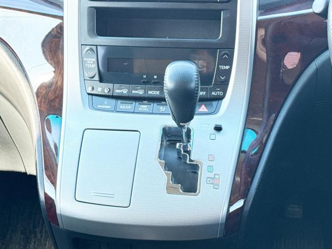 ヴェルファイア2.4Z 4WD　ローンが不安な方＜優遇ローン＞　本州仕入　後期型　純正SDナビ　後席モニター 4WD 2400 5Dr