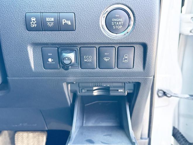 ヴェルファイア2.4Z 4WD　ローンが不安な方＜優遇ローン＞　本州仕入　後期型　純正SDナビ　後席モニター 4WD 2400 5Dr