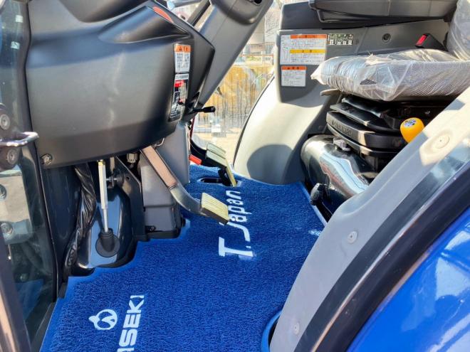 トラクターイセキ　中古　TJV985　フロントローダー付