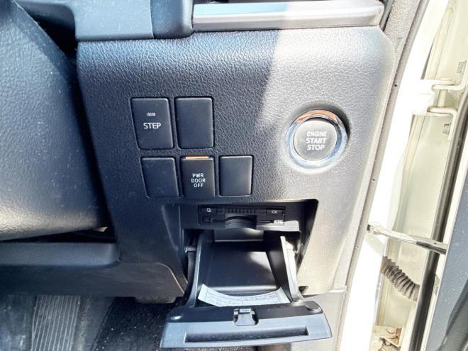 ヴェルファイア2.5Z Aエディション 4WD　ローンが不安な方＜優遇ローン＞　純正SDナビ　後席モニター　モデリスタグリル 4WD 2500 5Dr