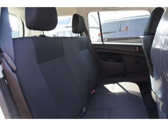 プロボックスバン1.5 F 4WD　登録済未使用車　衝突軽減システム　純正LEDフォグ　電動格納ドアミラー　オートライト　前後PW　ルームミラー内蔵Bカメラ　ドラレコ　Bluetooth&フルセグナビ　下廻防錆加工　フロアマット　ドアバイザー　社外AW 登録済未使用車 1500