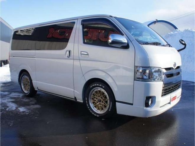 ハイエースバン2.8 スーパーGL ダークプライムII ロングボディ ディーゼルターボ 4WD　ワンオーナー　メモリーナビTV　バックカメラ　ワークエクストラップ17インチAW　ローダウン　415コブラフロントスポイラー　両側パワースライドドア　AC100V　トヨタセーフティセンス　寒冷地仕様 2800