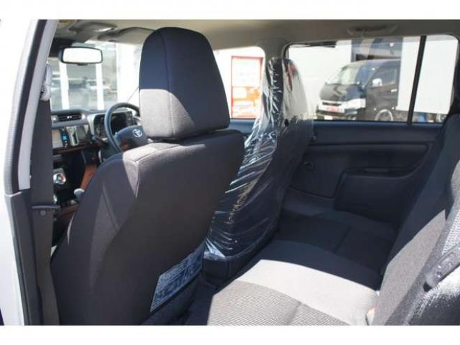 プロボックスバン1.5 F 4WD　走行500キロ　衝突軽減システム　純正LEDフォグ　電動格納ドアミラー オートライト 前後PW　ルームミラー内蔵Bカメラ　ドラレコ　Bluetooth&フルセグナビ 下廻防錆加工 フロアマット　ドアバイザー 社外14インチAW 1500