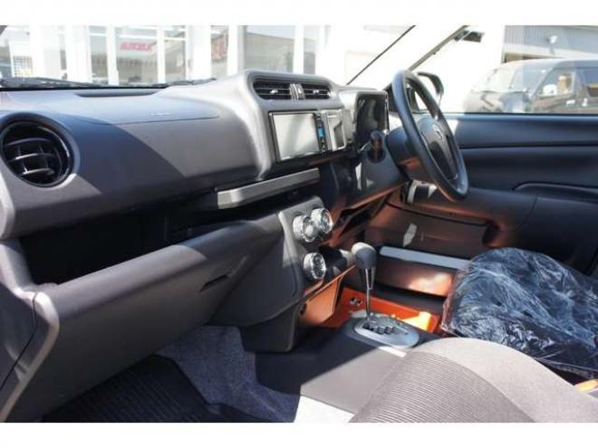 プロボックスバン1.5 F 4WD　走行500キロ　衝突軽減システム　純正LEDフォグ　電動格納ドアミラー オートライト 前後PW　ルームミラー内蔵Bカメラ　ドラレコ　Bluetooth&フルセグナビ 下廻防錆加工 フロアマット　ドアバイザー 社外14インチAW 1500