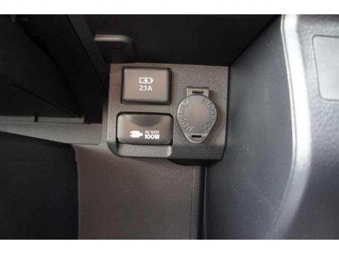 プロボックスバン1.5 F 4WD　登録済未使用車　衝突軽減システム　純正LEDフォグ　電動格納ドアミラー　オートライト　前後PW　ルームミラー内蔵Bカメラ　ドラレコ　Bluetooth&フルセグナビ　下廻防錆加工　フロアマット　ドアバイザー　社外AW 登録済未使用車 1500