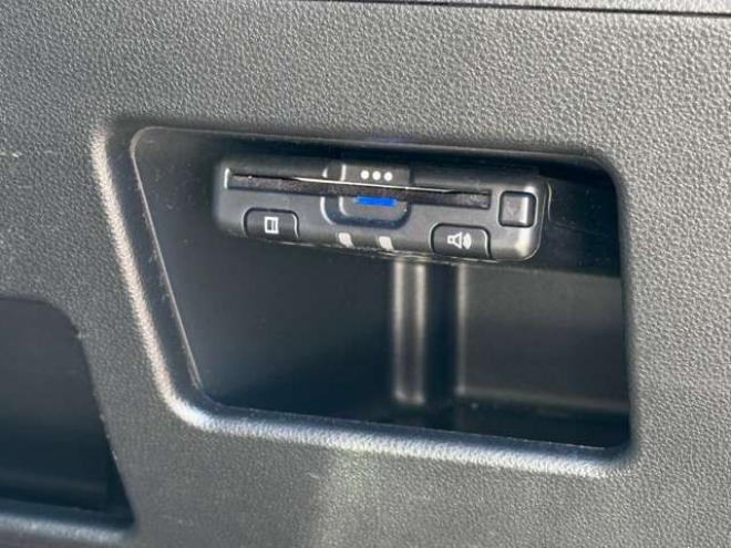 タントカスタム RS トップエディション SAIII 4WD　スマートキー・プッシュスタート・純正8incSDナビ・フルセグTV・BT・バックカメラ・片側シートヒーター・アイドリングストップ・横滑り防止・両側スライドドア・LEDヘッドライト・ETC・シートカバー 660