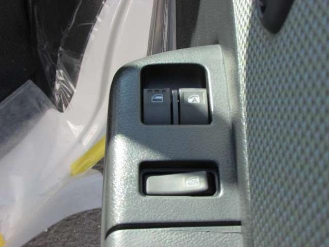 タウンエースバン1.5 GL 4WD　登録済未使用車/スマートアシスト/LEDヘッドライト/ベッドキット/MAD CROSS14インチホイール+ジオランダーX-AT/キーレス/アイドリングストップ 登録済未使用車 1500