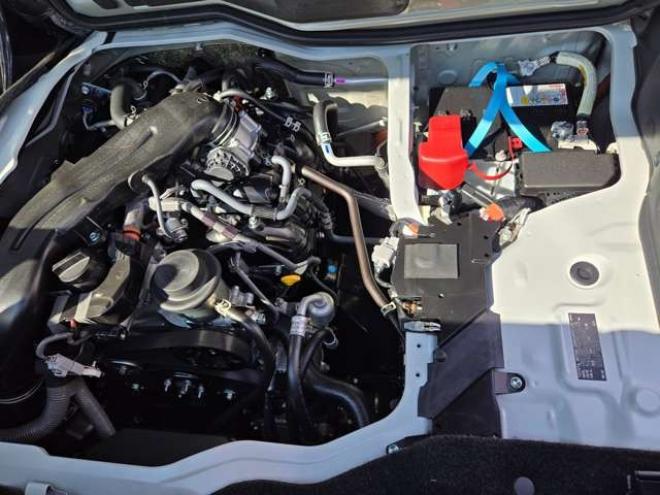 ハイエース2.7 グランドキャビン 4WD　寒冷地　10人乗り　スーパーロング　ワイドボディ　ハイルーフ　プッシュスタート　スマキー　パワスラ　リアヒーター&クーラー　ステアリングスイッチ　車線逸脱防止　衝突被害軽減　横滑り防止　電動格納ミラー 2700