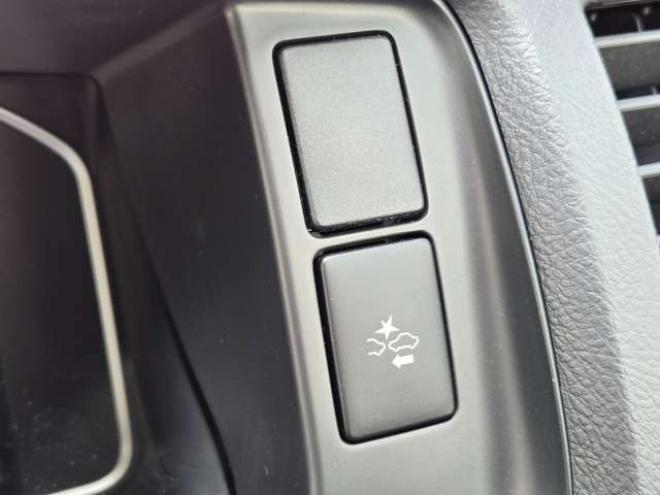 ハイエース2.7 グランドキャビン 4WD　寒冷地　10人乗り　スーパーロング　ワイドボディ　ハイルーフ　プッシュスタート　スマキー　パワスラ　リアヒーター&クーラー　ステアリングスイッチ　車線逸脱防止　衝突被害軽減　横滑り防止　電動格納ミラー 2700