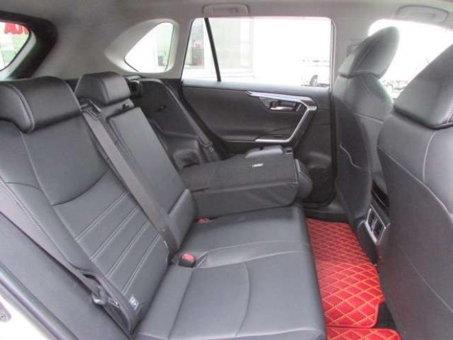 RAV-42.5 ハイブリッド G E-Four 4WD　ヒッチメンバー/パワーバックドア/アップサス/モデリスタエアロ/サンルーフ/ビルトインETC/シートヒーター/ステアリングヒーター/フルセグTV/バックカメラ/サイドカメラ/ 2500