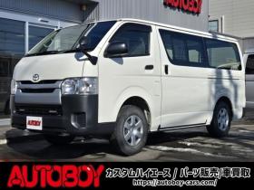 レジアスエース　3.0 DX ロングボディ ディーゼルターボ 4WD　寒冷地仕様　リアヒーター　キーレス　マルチユースシートバックコンソール　フロントアンダーミラー　電動格納ミラー　パワーヒート　デイライト　純正オーディオ　FM/AM　AUX　バックカメラ 3000