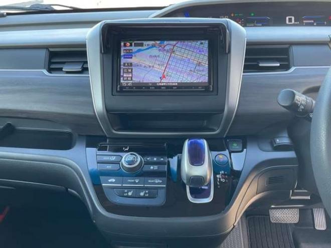 フリード+1.5 ハイブリッド G ホンダセンシング 4WD　社外ナビTV　バックカメラ　両側パワースライドドア　ETC　プッシュスタート　純正エンジンスターター　LEDヘッドライト　ドラレコ　レーダークルーズコントロール　シートヒーター 1500