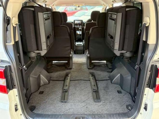 デリカD：5 2.2 D パワーパッケージ ディーゼルターボ 4WD　両側電動スライドドア　電動リアゲート　社外ナビ　社外アルミ　バックカメラ　エアコン　ETC　キーレスエントリー　シートヒーター　寒冷地仕様　パワステ　パワーウィンドウ　クルーズコントロール　3列シート 2300