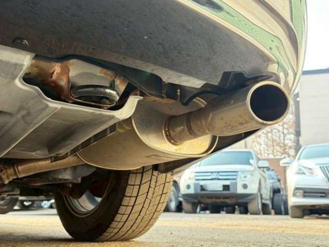 スカイライン2.5 250GT FOUR 4WD　ドライブレコーダー　ETC　パワステ　パワーウィンドウ　ナビ　電動シート　寒冷地仕様　アルミホイール　エアコン　盗難防止装置　キーレスエントリー　ABS　横滑り防止装置 2500