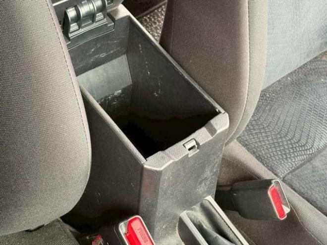 カローラフィールダー1.5 G 4WD　エンジンスターター　ETC　パワステ　パワーウィンドウ　ABS　キーレスエントリー　エアコン　横滑り防止装置 1500