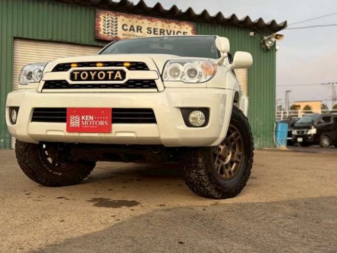 ハイラックスサーフ2.7 SSR-X リミテッド 4WD　TVナビ　パワステ　パワーウィンドウ　キーレスエントリー　LEDヘッドライト　フォグランプ　リフトアップ　アルミホイール　ルーフレール　寒冷地仕様　ABS　バックカメラ　盗難防止装置　エアコン 2700