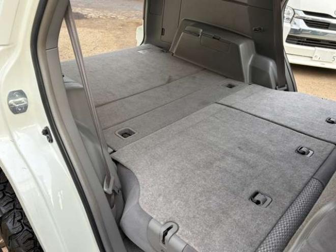 ハイラックスサーフ2.7 SSR-X リミテッド 4WD　TVナビ　パワステ　パワーウィンドウ　キーレスエントリー　LEDヘッドライト　フォグランプ　リフトアップ　アルミホイール　ルーフレール　寒冷地仕様　ABS　バックカメラ　盗難防止装置　エアコン 2700