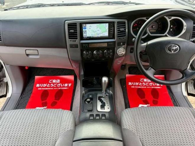 ハイラックスサーフ2.7 SSR-X リミテッド 4WD　TVナビ　パワステ　パワーウィンドウ　キーレスエントリー　LEDヘッドライト　フォグランプ　リフトアップ　アルミホイール　ルーフレール　寒冷地仕様　ABS　バックカメラ　盗難防止装置　エアコン 2700