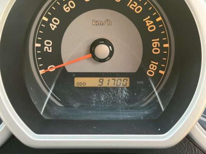 ハイラックスサーフ2.7 SSR-X リミテッド 4WD　TVナビ　パワステ　パワーウィンドウ　キーレスエントリー　LEDヘッドライト　フォグランプ　リフトアップ　アルミホイール　ルーフレール　寒冷地仕様　ABS　バックカメラ　盗難防止装置　エアコン 2700