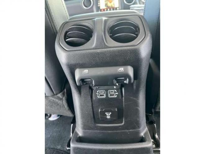 ラングラーアンリミテッド サハラ 3.6L 4WD　グラナイトグレー　エアコン　クルコン　パワステ　パワーウィンドウ　フロントカメラ　バックカメラ　キーレスエントリー　アルミホイール　ABS　横滑り防止装置　盗難防止装置　フルセグTV 正規輸入車 3600