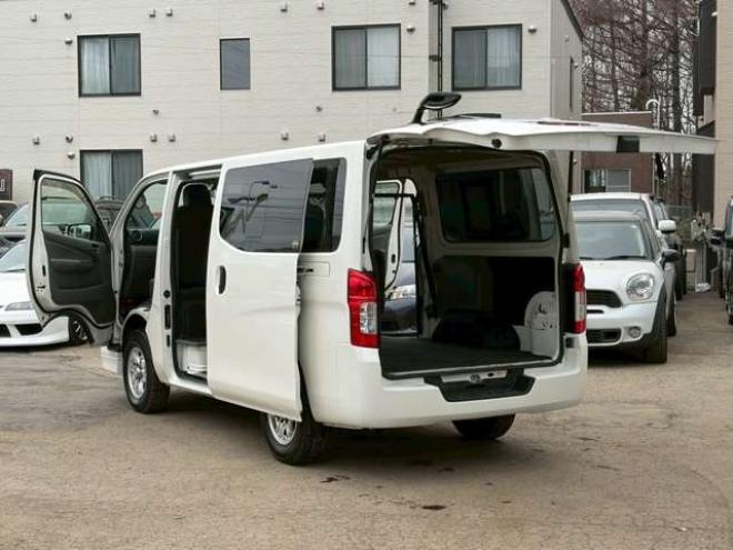 キャラバンNV350 2.5 ライダー DX ロングボディ ディーゼルターボ 4WD　ナビTV　ETC　パワステ　パワーウィンドウ　エアコン　ABS　キーレスエントリー　片側スライドドア 2500