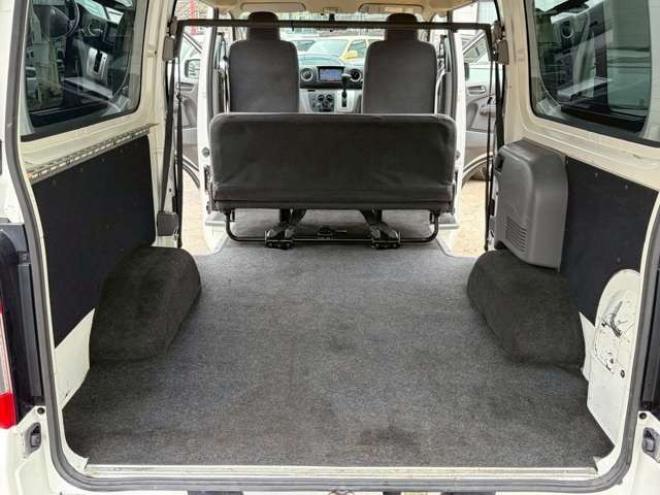 キャラバンNV350 2.5 ライダー DX ロングボディ ディーゼルターボ 4WD　ナビTV　ETC　パワステ　パワーウィンドウ　エアコン　ABS　キーレスエントリー　片側スライドドア 2500