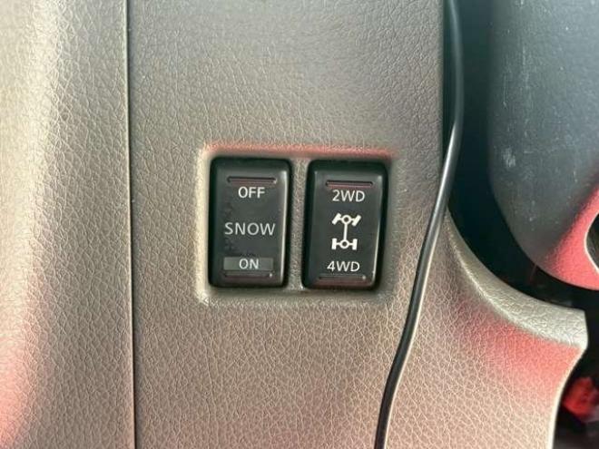 キャラバンNV350 2.5 ライダー DX ロングボディ ディーゼルターボ 4WD　ナビTV　ETC　パワステ　パワーウィンドウ　エアコン　ABS　キーレスエントリー　片側スライドドア 2500